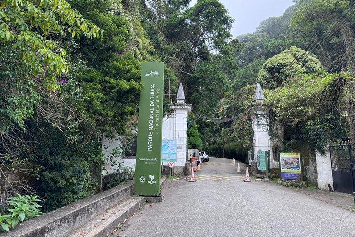 Tour de Jeep pela Floresta da Tijuca, Cachoeiras e Mirantes