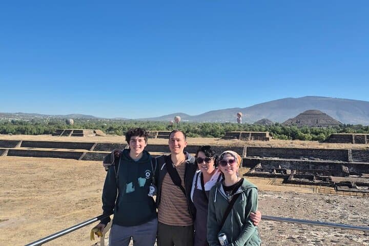 Private Sunrise Balloon for 2 - Teotihuacan Pyramids Experience