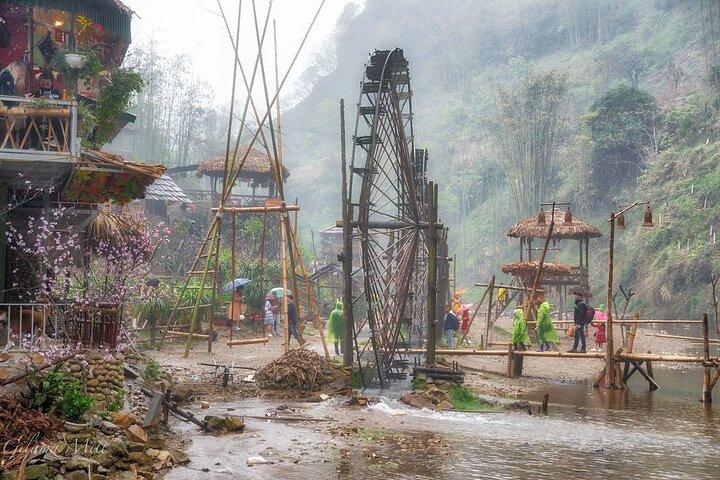 Private Cat Cat Village Scenic Walk with Local Guide from Sapa