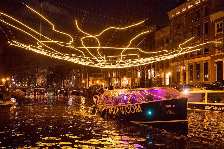 Amsterdam Light Festival Canal Cruise With Unlimited Drinks