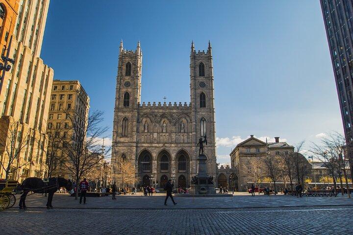 Montreal Audio Guided Walking Tour 3h15 and 24 Audio Comments
