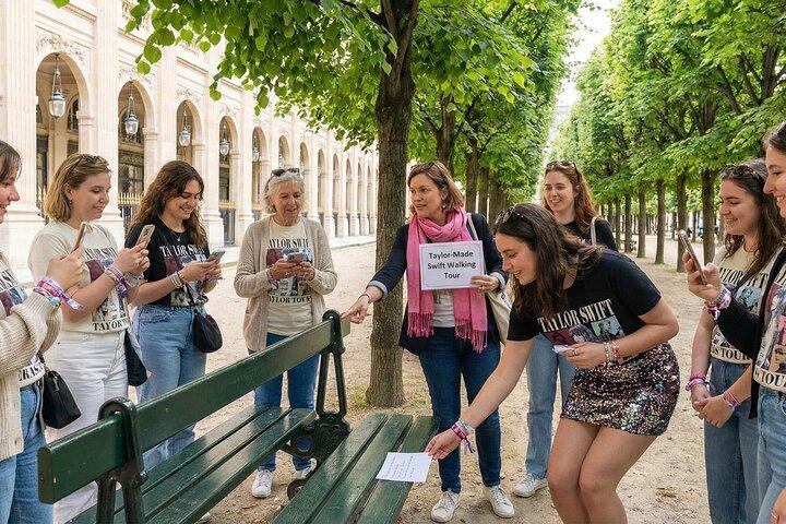 Paris: Taylor Swift Walking Tour - Begin Again