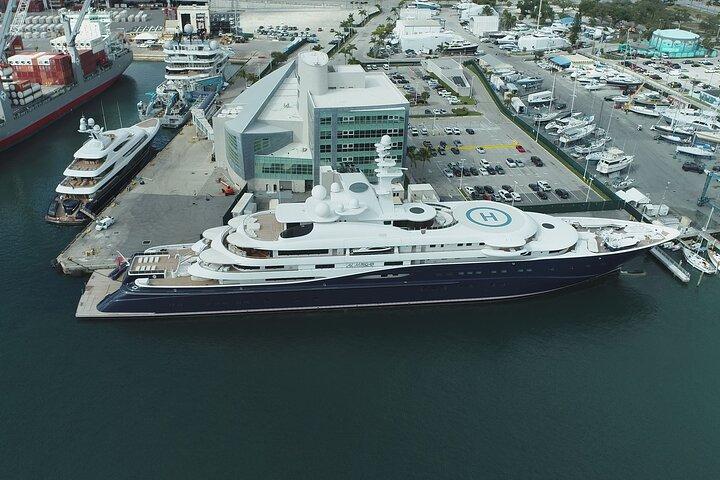 Mimosas, Mansions & Megayachts Tour