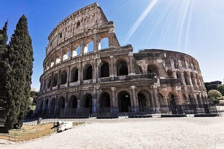 Colosseum Roman Forum and Palatine Hill Audio Guide.