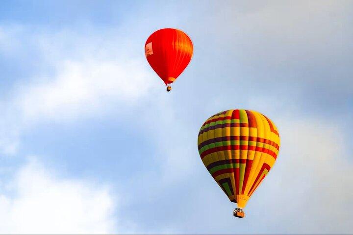 Vang Vieng Hot Air Balloon Tour Adventure