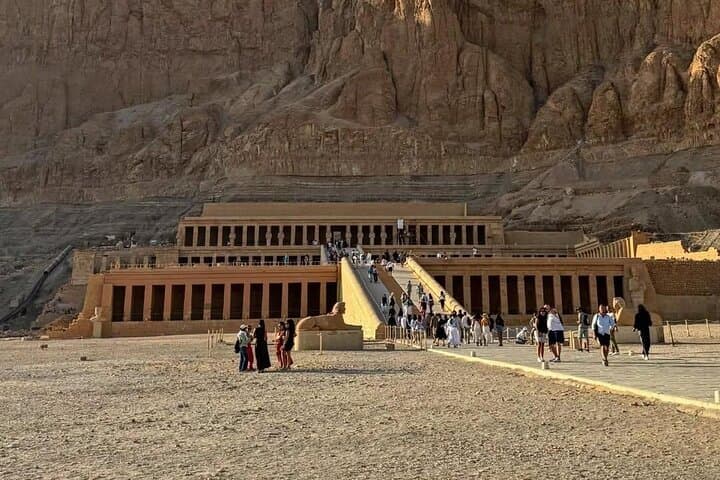 Luxor Full Day Valley of Kings,Queens, Hatshepsut ,Karnak, Memnon