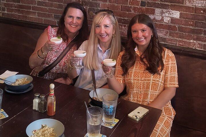 BEAT THE HEAT & Tour in Comfort! Charleston's Food & History Tour