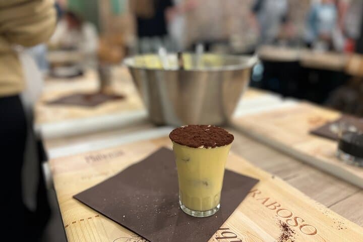 Rome: Pizza & Tiramisu or Gelato Class with Flowing Fine Wine