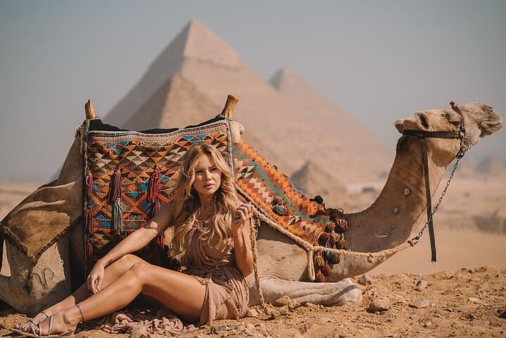 VIP Giza Pyramids, Sphinx, Lunch, Camel Ride & inside pyramid