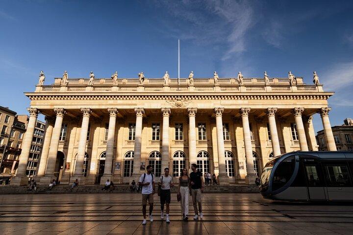 Self Guided Walking Tour of Bordeaux with Audio Guide