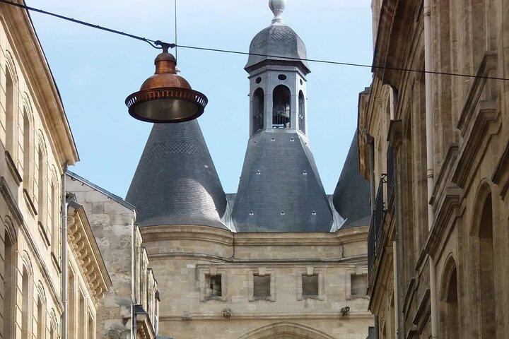 Self Guided Walking Tour of Bordeaux with Audio Guide