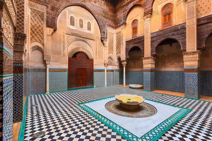 Private Fez Medina Walking Tour with Local Guide & Hotel Pickup