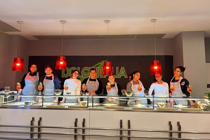 Roman Style Pizza Cooking Class & Spritz Making in Rome