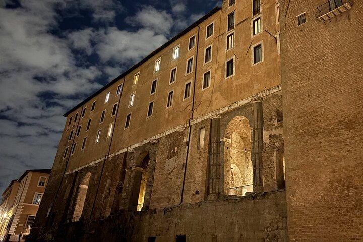 Roman Forums by Night Small Group Walking Tour