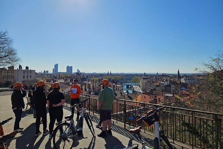 3h - Electric Bike Tour of Lyon with a Local Guide