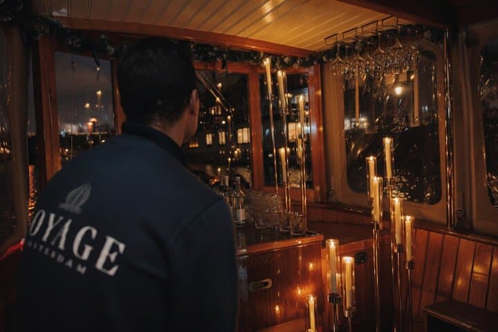 Amsterdam 2-Hour Evening Cruise With Live Guide and Bar