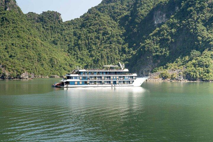 Luxury 3D2N Halong – Lan Ha Bay Cruise Experience from Hanoi