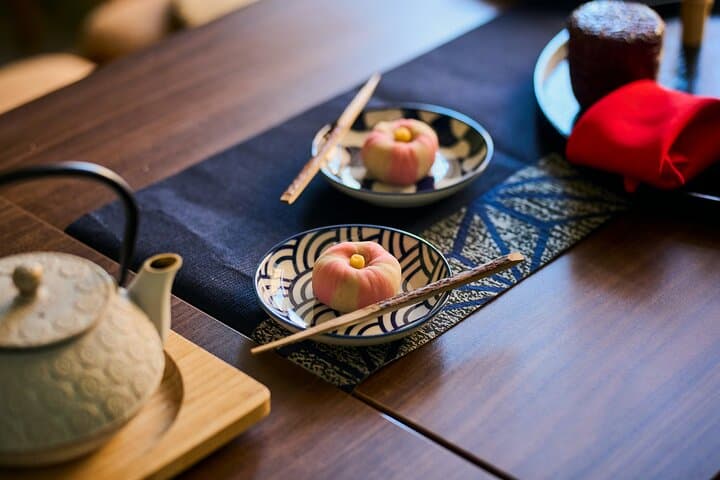 Tokyo: Tea Ceremony & Japanese Sweets Making