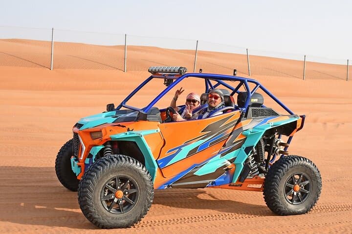 Morning Red Dunes Buggy (30m) + Camel & Falcon for 2 people