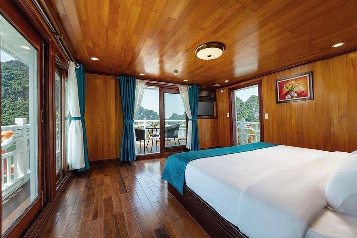 Private Cruise from Ha Long Bay - Lan Ha Bay - Bai Tu Long Bay