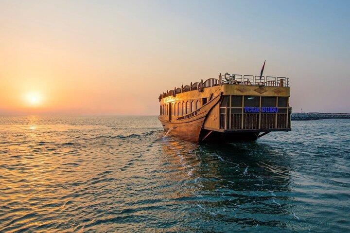 Doha: Sunset Experience, Traditional Dhow Cruise with Dinner