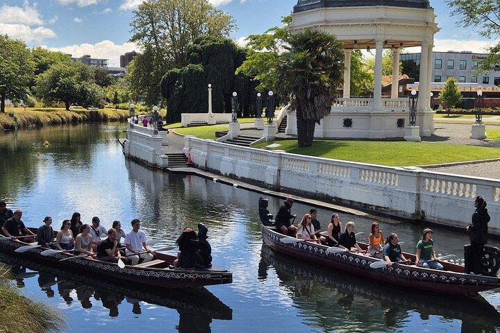 Māori Waka Experience in Christchurch - 75 minutes