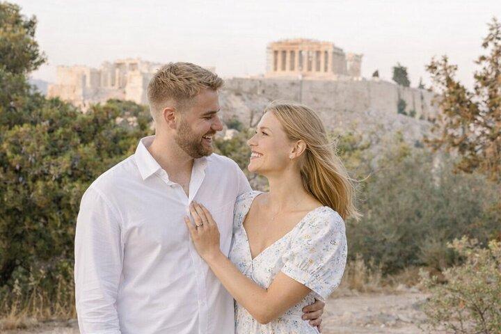 Private Photowalk in Athens: Acropolis and Old Town Photoshoot