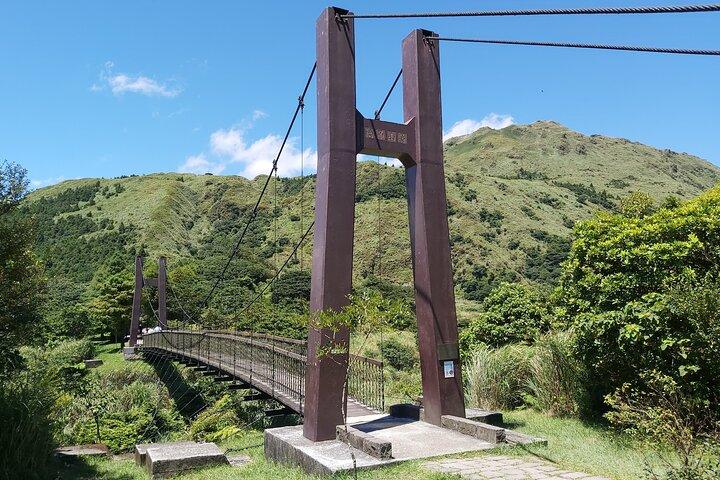 Private Yangmingshan National Park Hiking Day Tour from Taipei