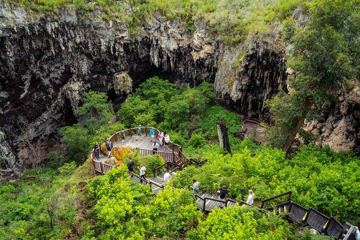 Lake Cave Fully Guided Tour