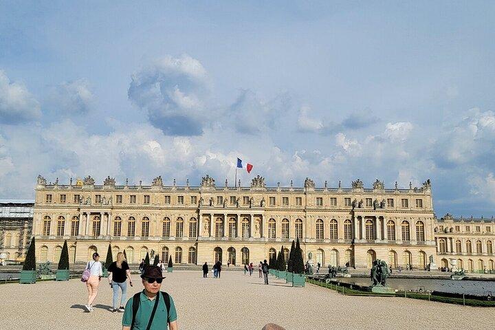 Self Guided Tour to the Versailles with Timed Passport Ticket