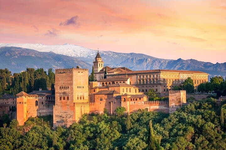 Alhambra and Nasrid Palaces Entry Ticket with Digital Audio Guide