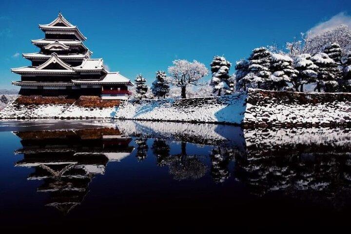Nagano Day Tour from Tokyo Zenko Ji Temple and Snow Monkeys