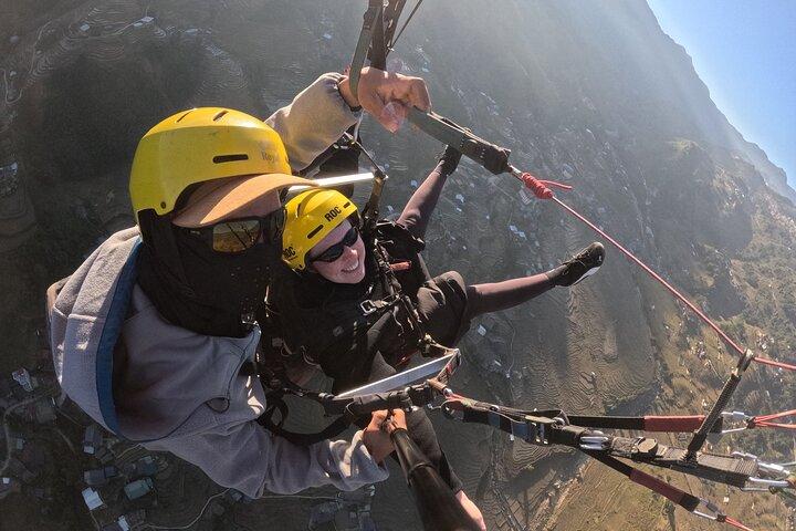 Sapa Paragliding with Acrobatic Flips & Round-trip Transfer