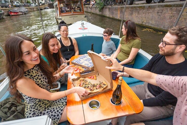 Amsterdam 90-min Private Canal Cruise with Live Guide and Drinks