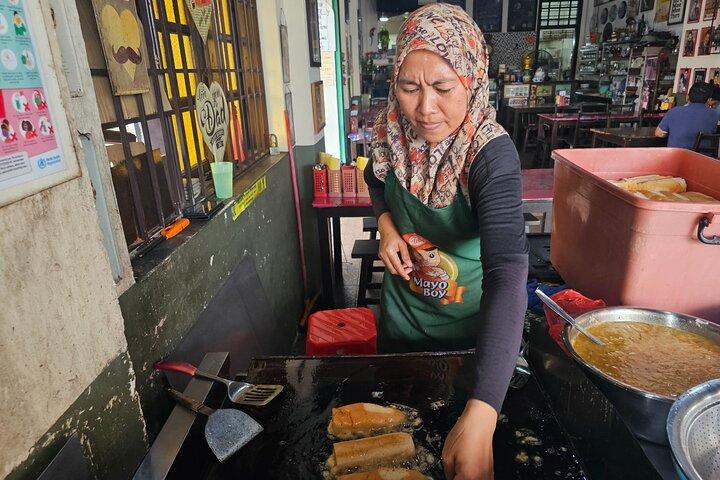 Melaka Meals Food Tour with 15+ Tastings