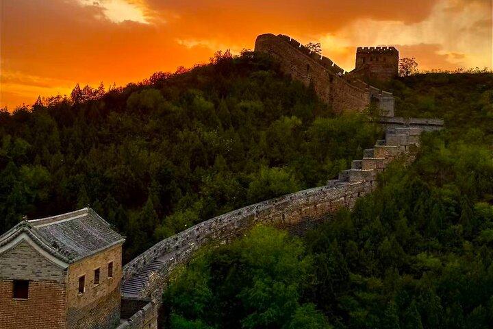 China Chengde Jinshanling Bus Day Trip