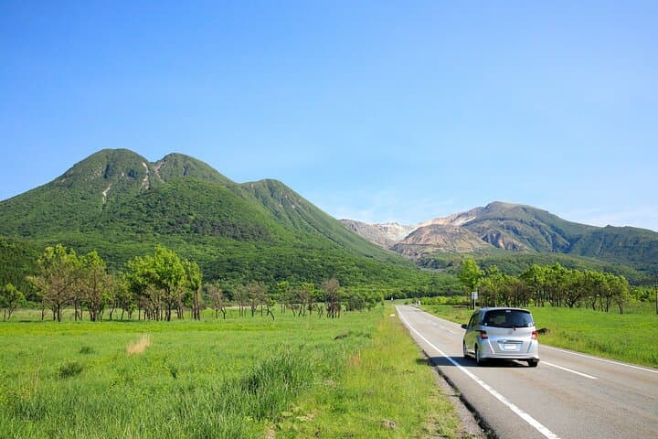 Mt. Fuji and Hakone Private Day Tour by Bullet Train and Car