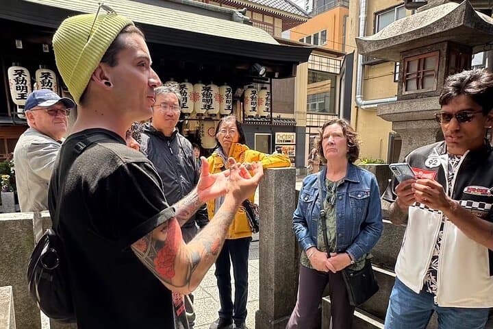 Osaka Day Tour: Secret Spots & Local Treasures