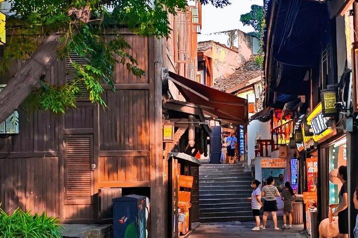 Chongqing Ciqikou Ancient Town and Hot Spring Taxi Tour