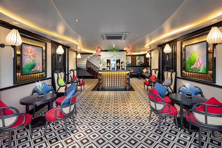 Aurora Cruise Ha Long, Lan Ha Bay - All Inclusive 2D1N