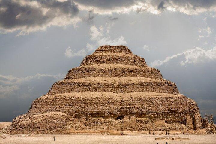Giza Pyramids , Sphinx , Memphis and Sakkara with Camel Ride Tour