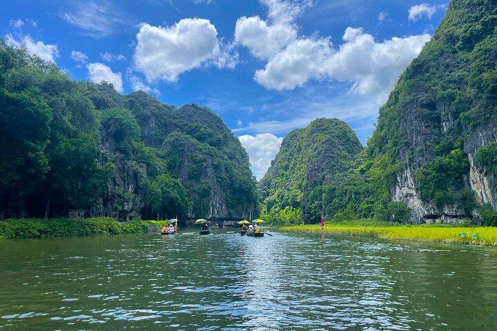 Small-Group Journey from Hanoi to Hoa Lu, Tam Coc & Mua Cave