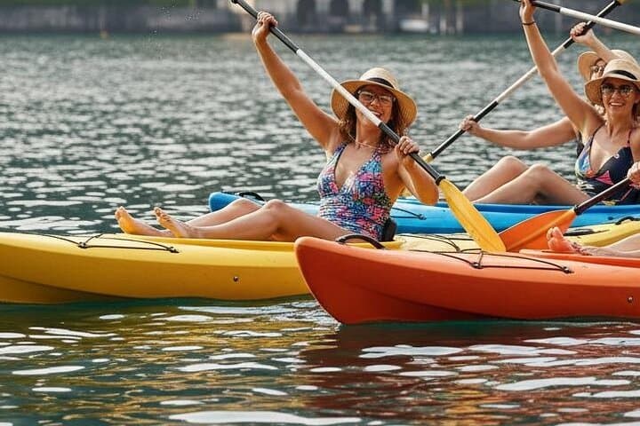 Kayaking on Lake Como - customizable