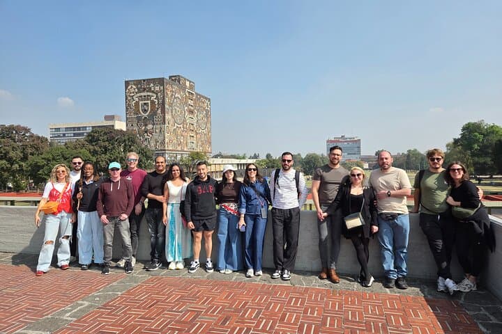 Mexico City : Frida Kahlo, Xochimilco & Coyoacán Tour