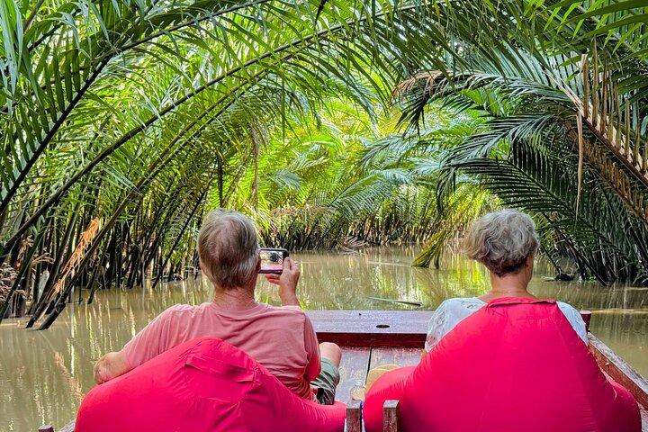 Mekong Zigzag Full Day tour: Scooter, Sailboat, Food (HCM-BenTre)