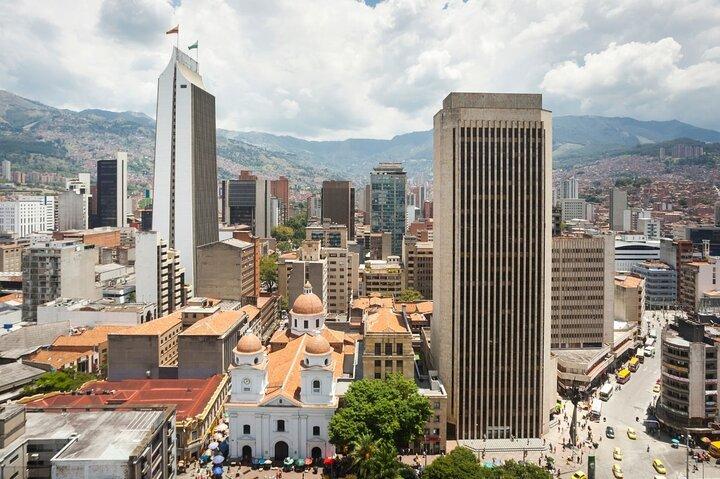 Medellin City Tour : history, culture and tradition