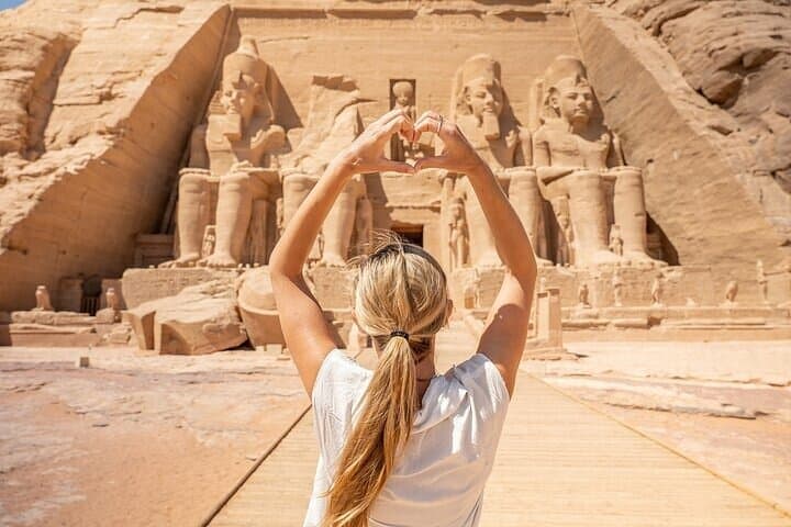 Abu Simbel Day Trip from Luxor Small Group Tour with Lunch