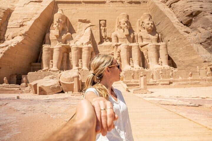 Abu Simbel Day Trip from Luxor Small Group Tour with Lunch