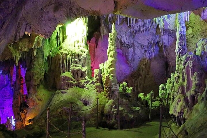 Private Tour to Salda Lake, Pamukkale, Hierapolis, Keloglan Cave