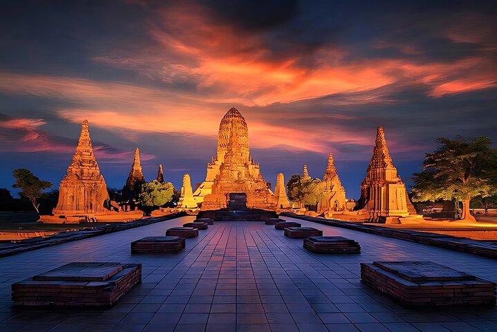 Ayutthaya 5 Temples and Night Market Day Tour from Bangkok